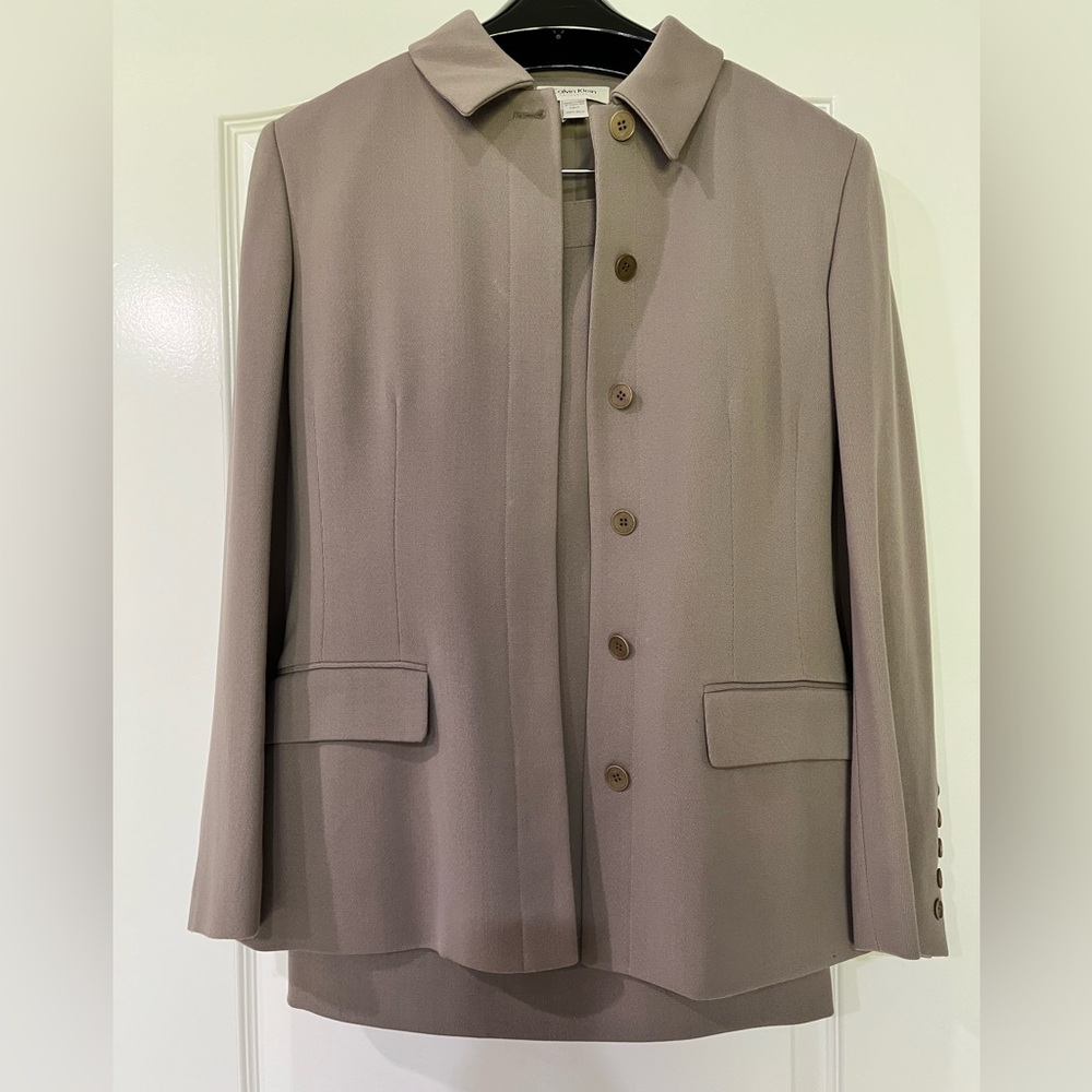 Calvin Klein size 8
